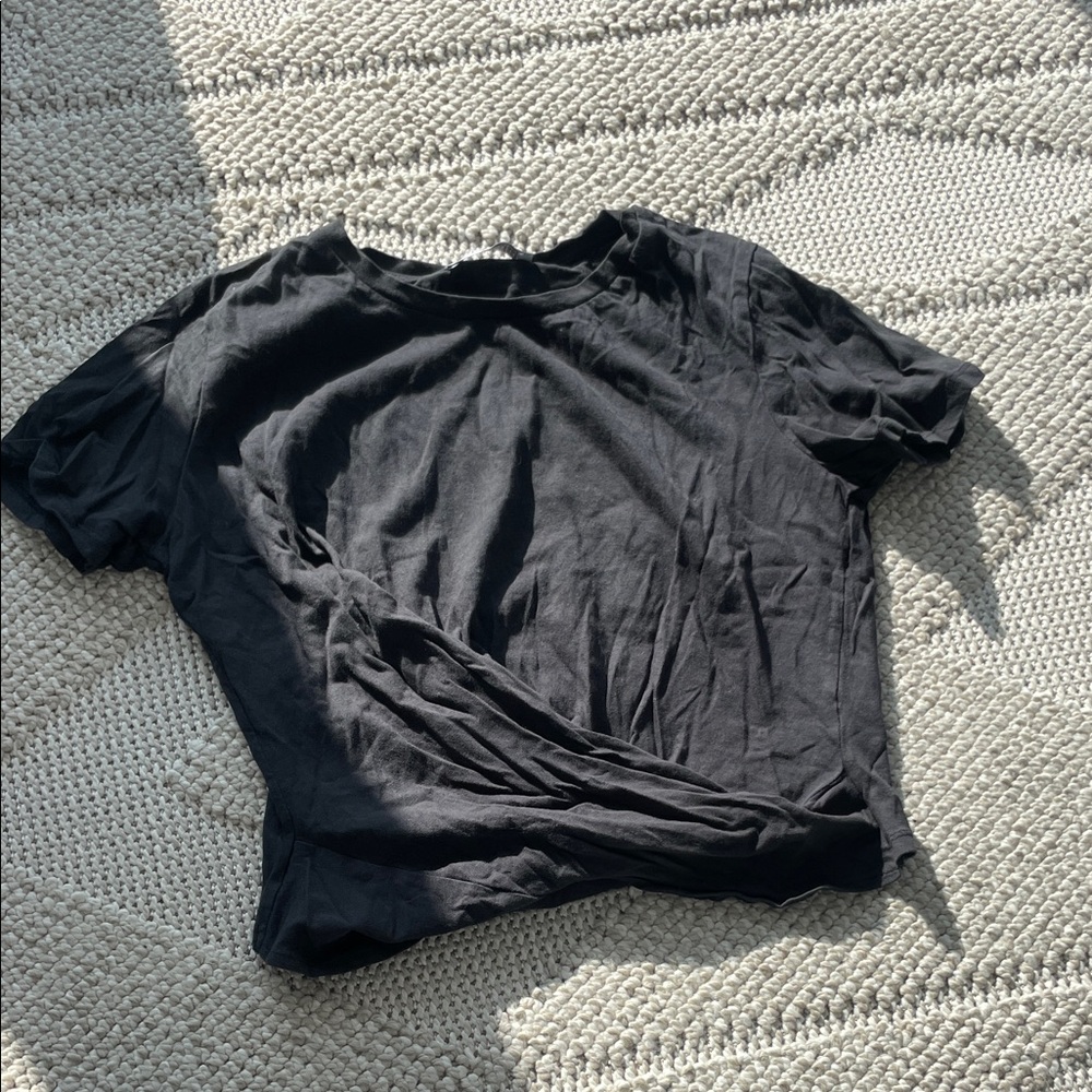 Classic Black Cropped T-Shirt with Twist Front